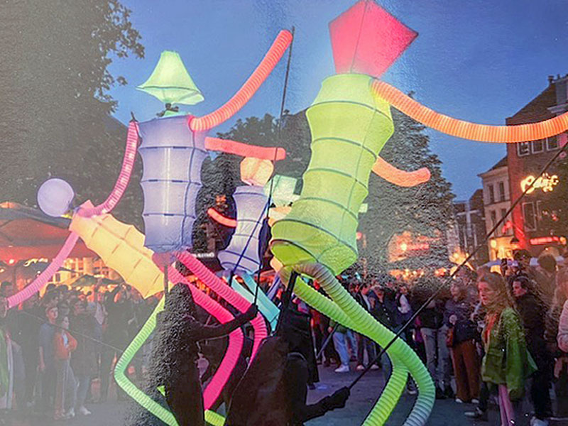 Stuur eens een ansichtkaart